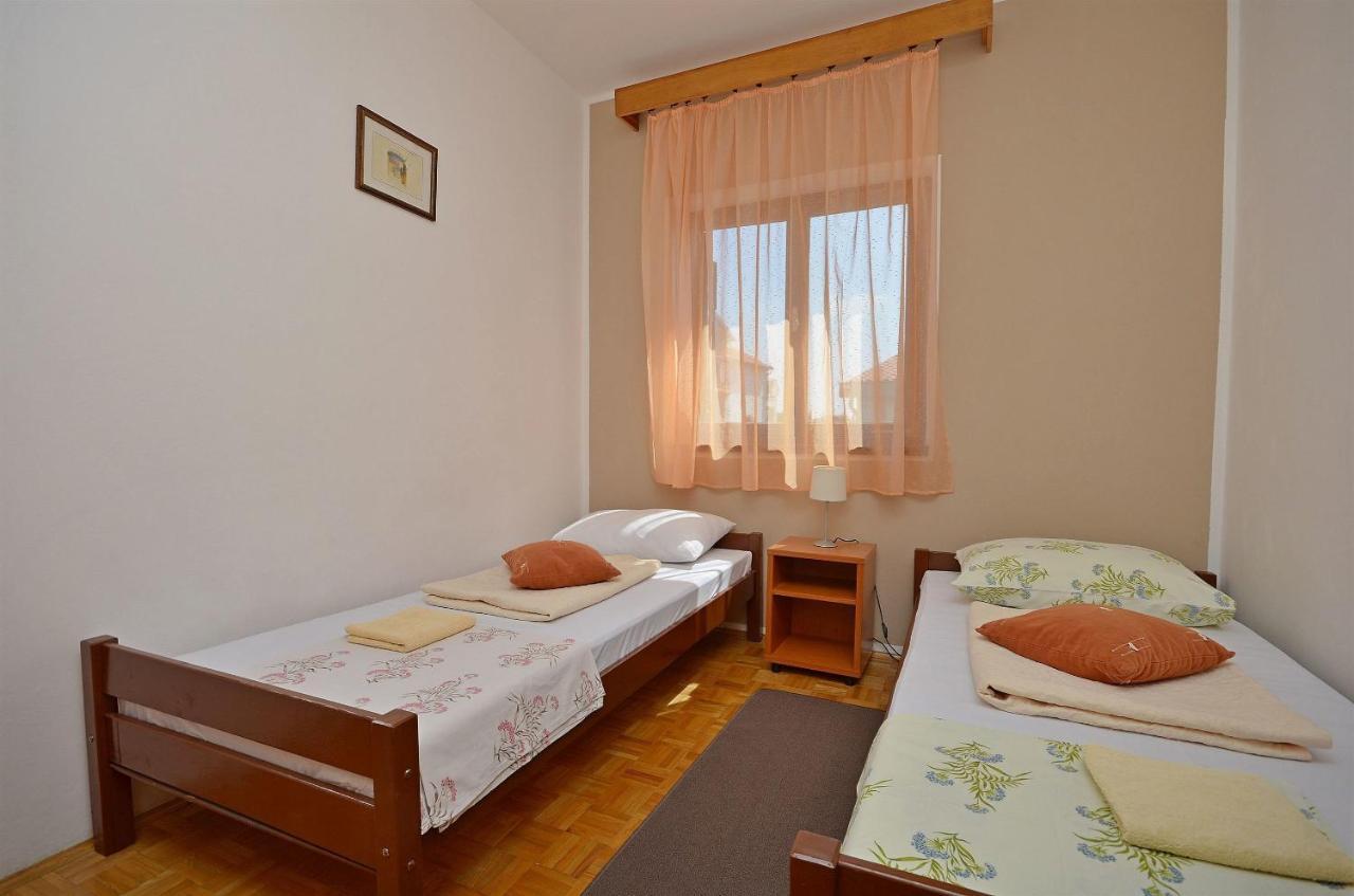 Apartment And Room Ivica โวดีเซ ภายนอก รูปภาพ