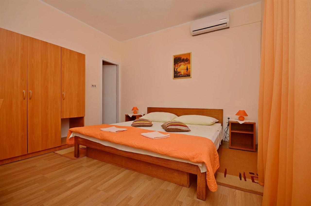 Apartment And Room Ivica โวดีเซ ภายนอก รูปภาพ