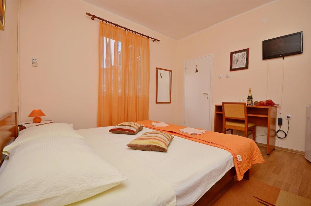 Apartment And Room Ivica โวดีเซ ภายนอก รูปภาพ