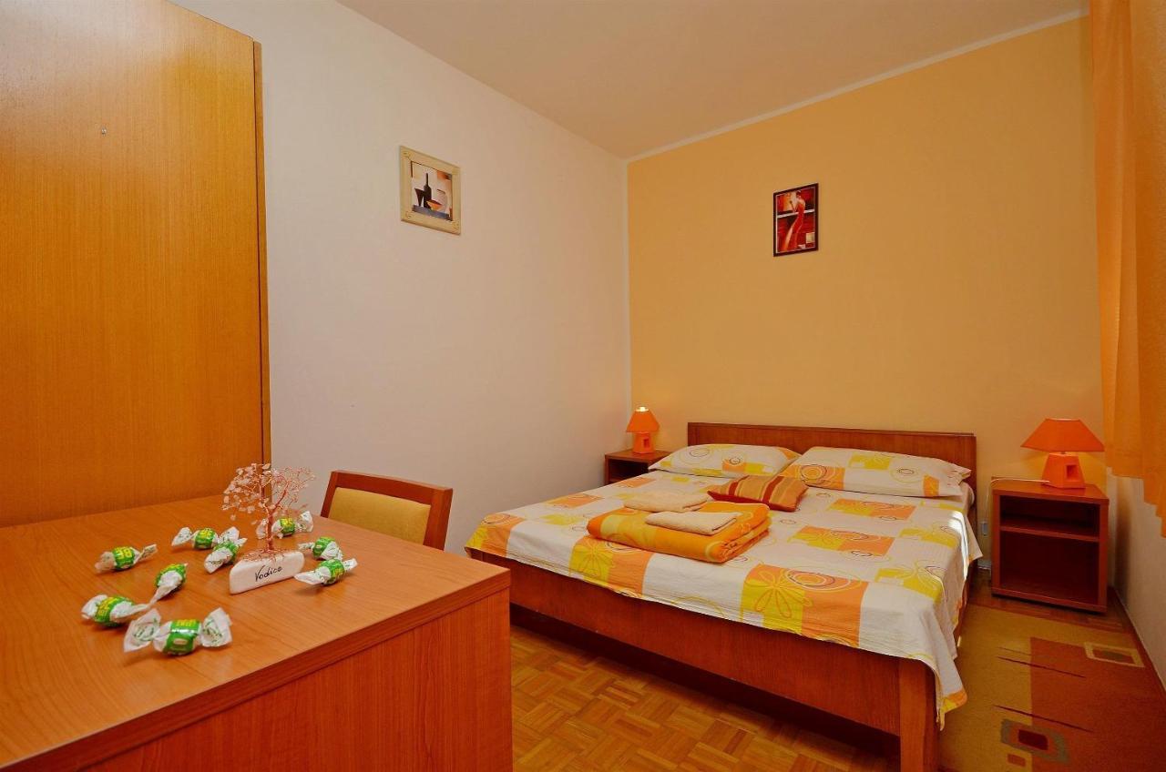 Apartment And Room Ivica โวดีเซ ภายนอก รูปภาพ