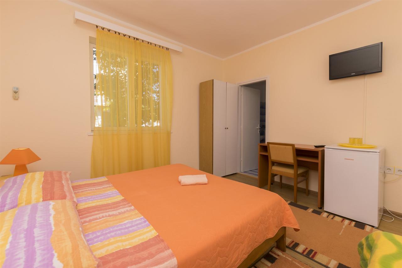 Apartment And Room Ivica โวดีเซ ภายนอก รูปภาพ