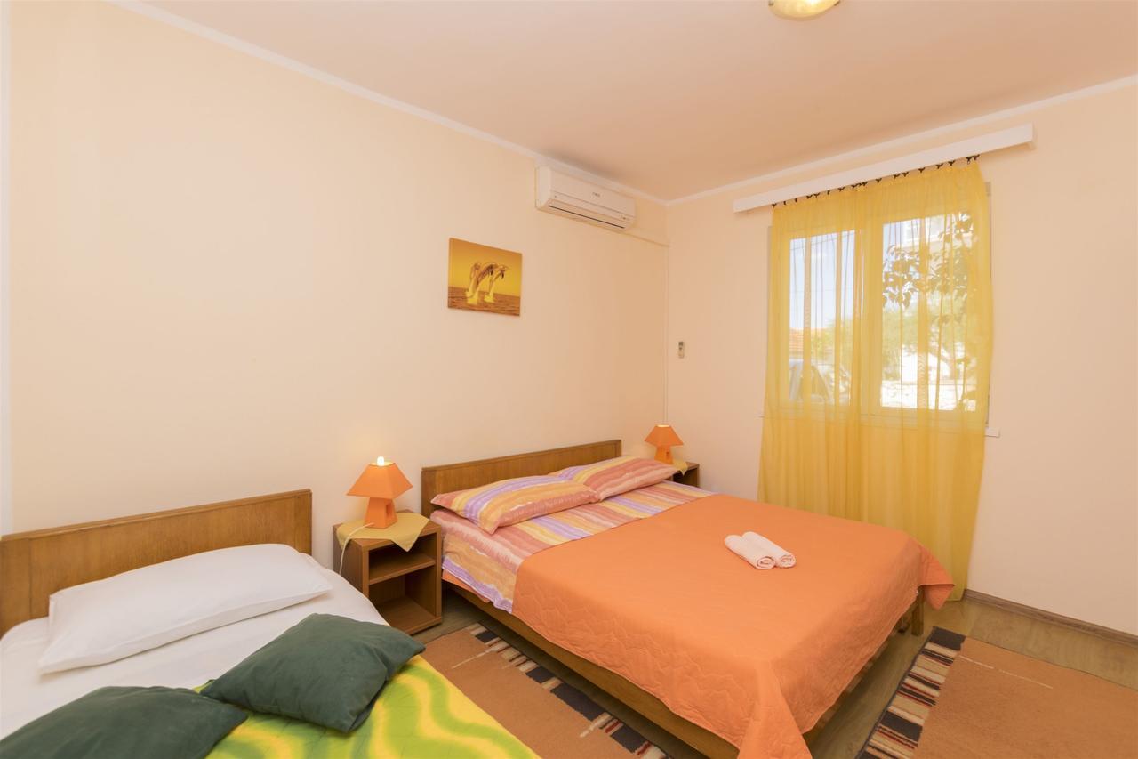 Apartment And Room Ivica โวดีเซ ภายนอก รูปภาพ
